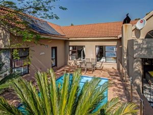 4 Bed Cluster in Maroeladal