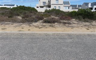 450 m² Land available in Laguna Sands