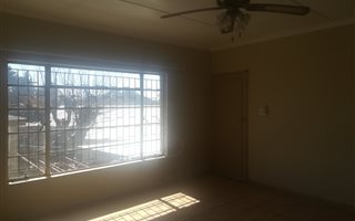 2 Bedroom Flat in Olifantshoek
