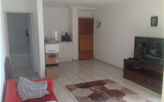 3 Bedroom Apartment in Westdene