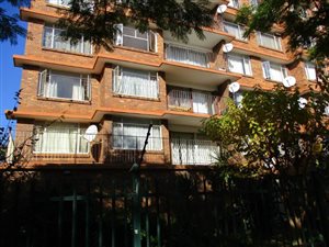 3 Bed Apartment in Sunnyside