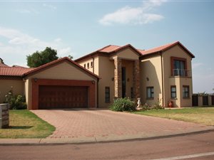 5 Bed House in Eldo View