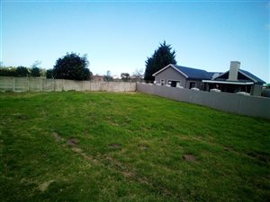 773 m² Land available in Die Bult
