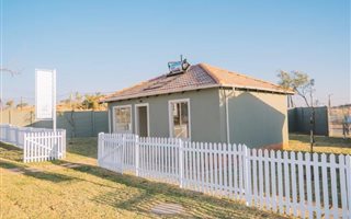 2 Bedroom House in Montana Park