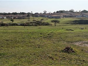 476 m² Land available in Gonubie