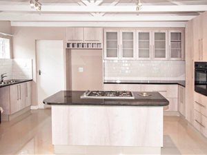 3 Bed House in Pinelands