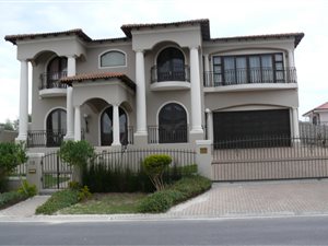 4 Bed House in Haasendal