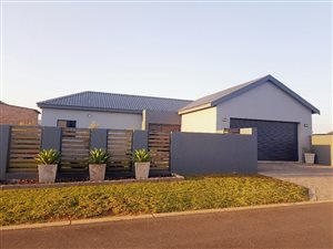 2 Bed House in Derdepoort