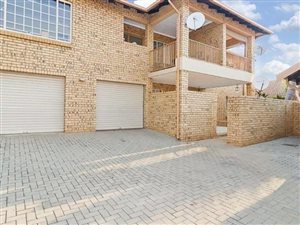 2 Bed Apartment in Magalieskruin