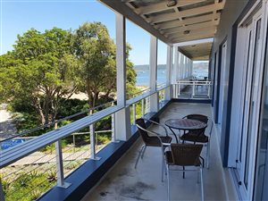 5 Bed Apartment in Thesen Islands