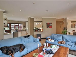 4 Bed House in Durbanville Central