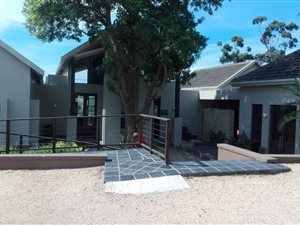 5 Bed Apartment in Westville
