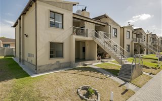 2 Bedroom Apartment in Brentwood Park