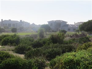 870 m² Land available in Langebaan North