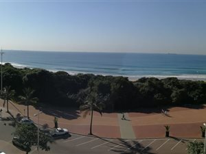 Bachelor apartment in Durban North