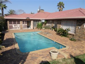 5 Bed House in Boksburg Central