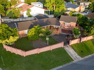 4 Bed House in Abbotsford