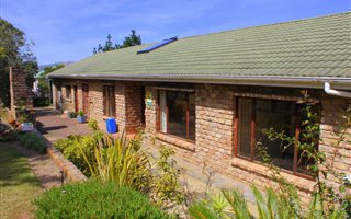 3 Bedroom House in Groenvallei