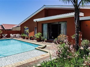 4 Bed House in Gonubie
