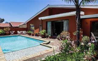 4 Bedroom House in Gonubie