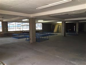 3500 m² Industrial space in Robertsham