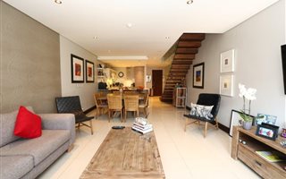 2 Bedroom Apartment in Melrose Arch