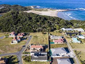 757 m² Land available in Glen Gariff