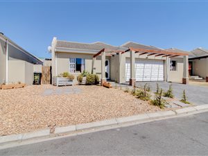 2 Bed Townhouse in Eikenbosch
