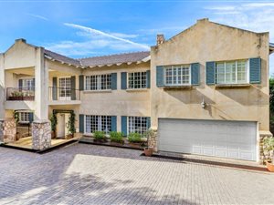 4 Bed House in Quellerina
