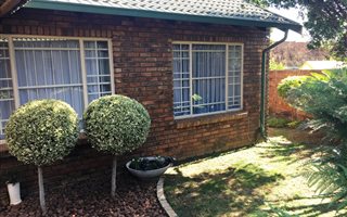 2 Bedroom Townhouse in Elarduspark