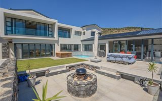 4 Bedroom House in Plattekloof