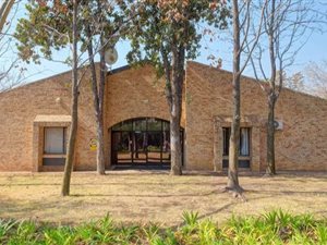 490 m² Commercial space in Woodmead