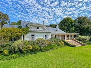 5 Bed House in Bishopscourt