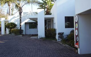 309 m² Office Space in Ferndale