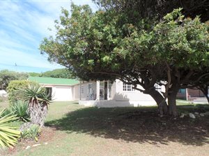 4 Bed House in Franskraal