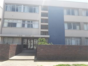 2 Bed Flat in Summerstrand