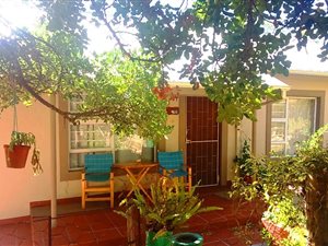 2 Bed House in De Rust