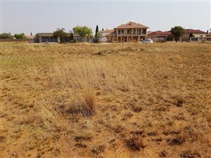 1415 m² Land available in Cultura Park