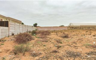 800 m² Land available in Vredenburg
