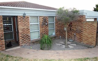 3 Bedroom House in De Oude Spruit