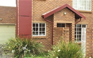 2 Bedroom Duplex in The Reeds