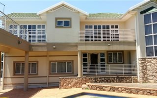 5 Bedroom House in Somerset Park