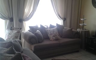 5 Bedroom House in Die Heuwel