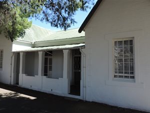 6 Bed House in Cradock