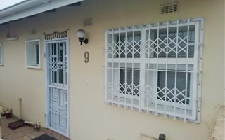 2 Bedroom Apartment in Sea View