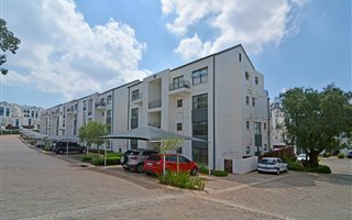 3 Bedroom Apartment in Oakdene