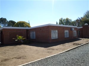 5 Bed House in Vryburg