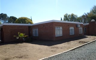 5 Bedroom House in Vryburg