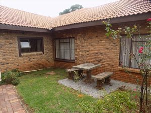 2 Bed Apartment in Heuweloord