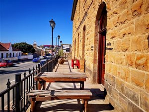 2 Bed Apartment in Mossel Bay Central